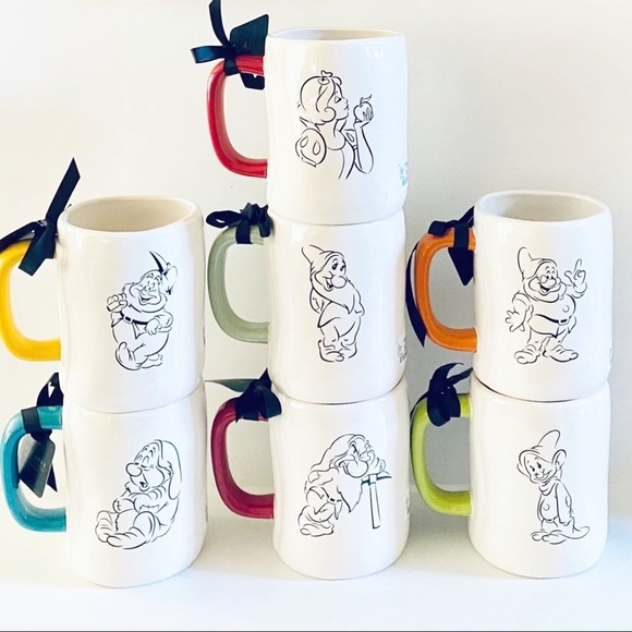 🚨FLASH SALE🚨Rae Dunn Disney Snow White & Dwarfs mugs - Picture 2 of 2